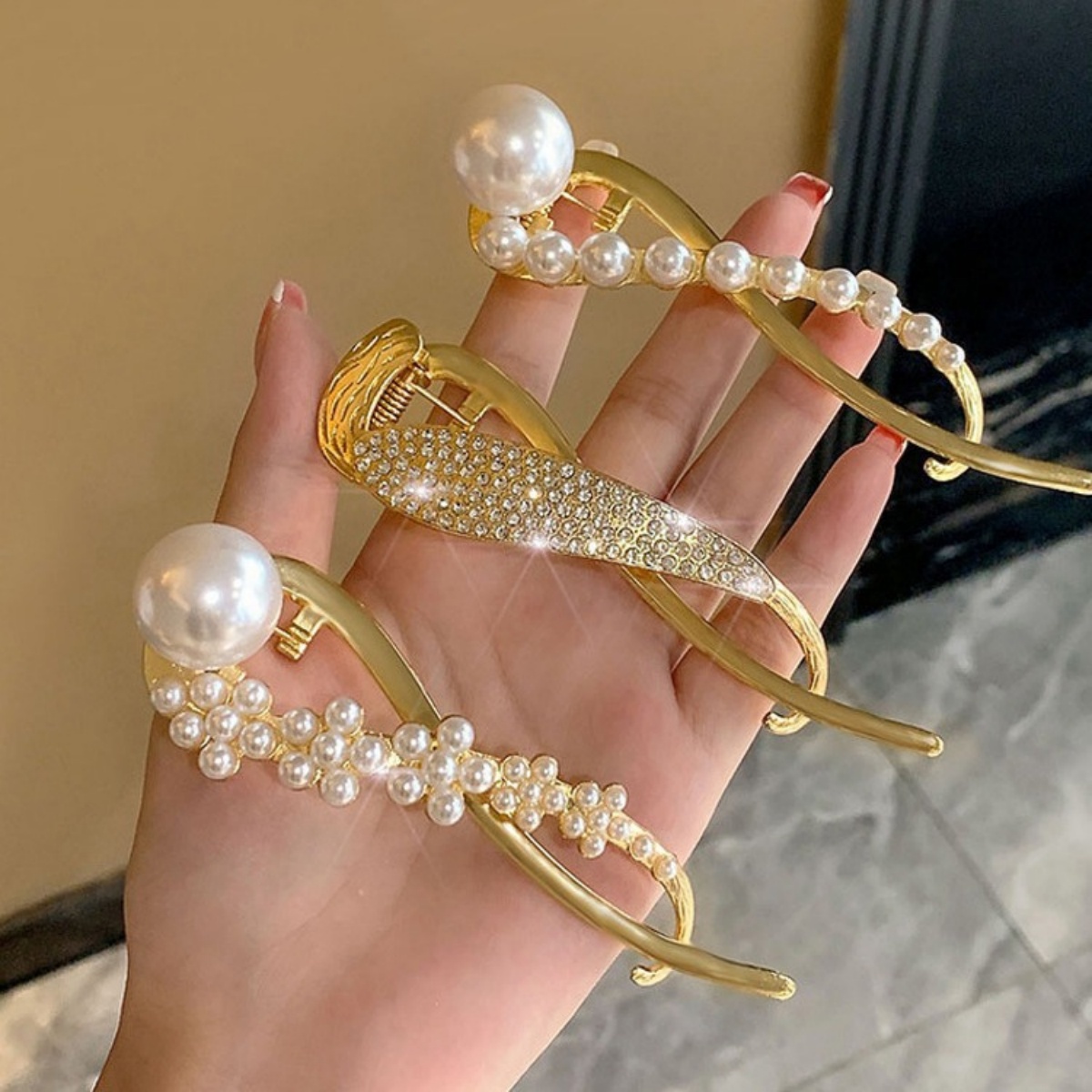 Elegant Glitter Pearl Hair Cli - Lifestyle Of Korean 评论和价格